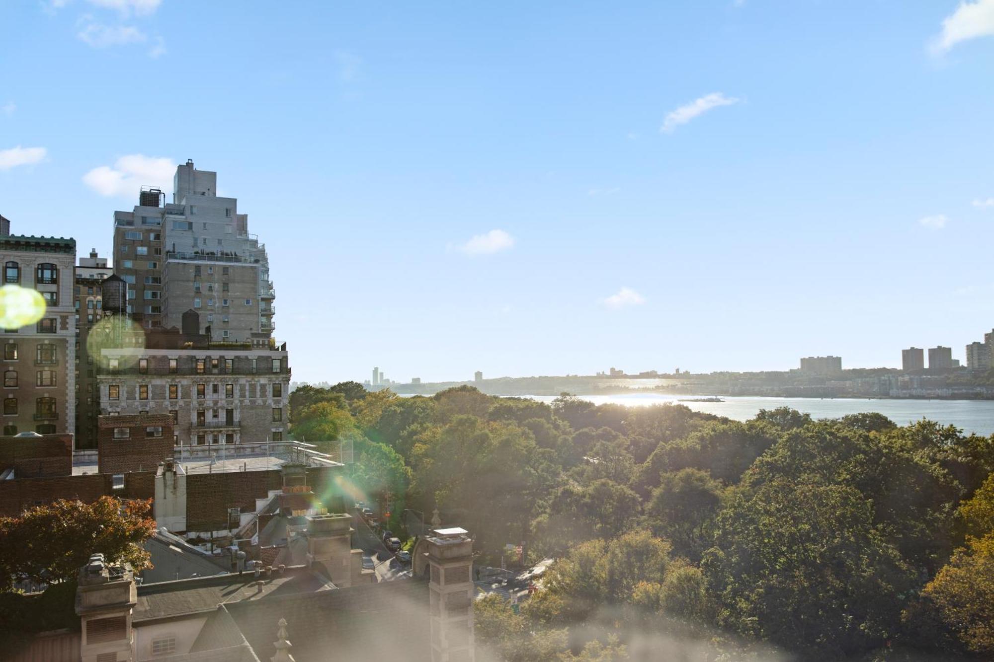Riverside Tower Hotel Ню Йорк Екстериор снимка